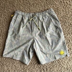 Marsh Wear Board Swim Shorts Men's Medium 30-32 x7.5 Elastic Camo Waist Stretch